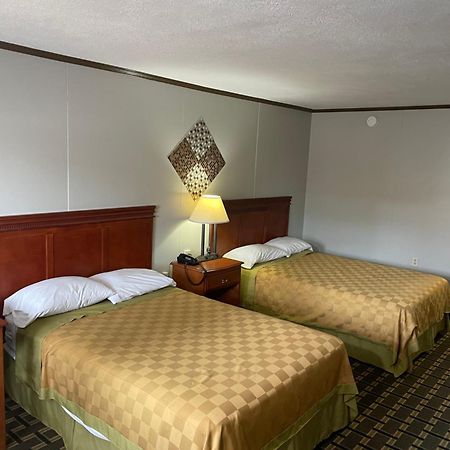 Bedford Inn Элк-Сити Экстерьер фото