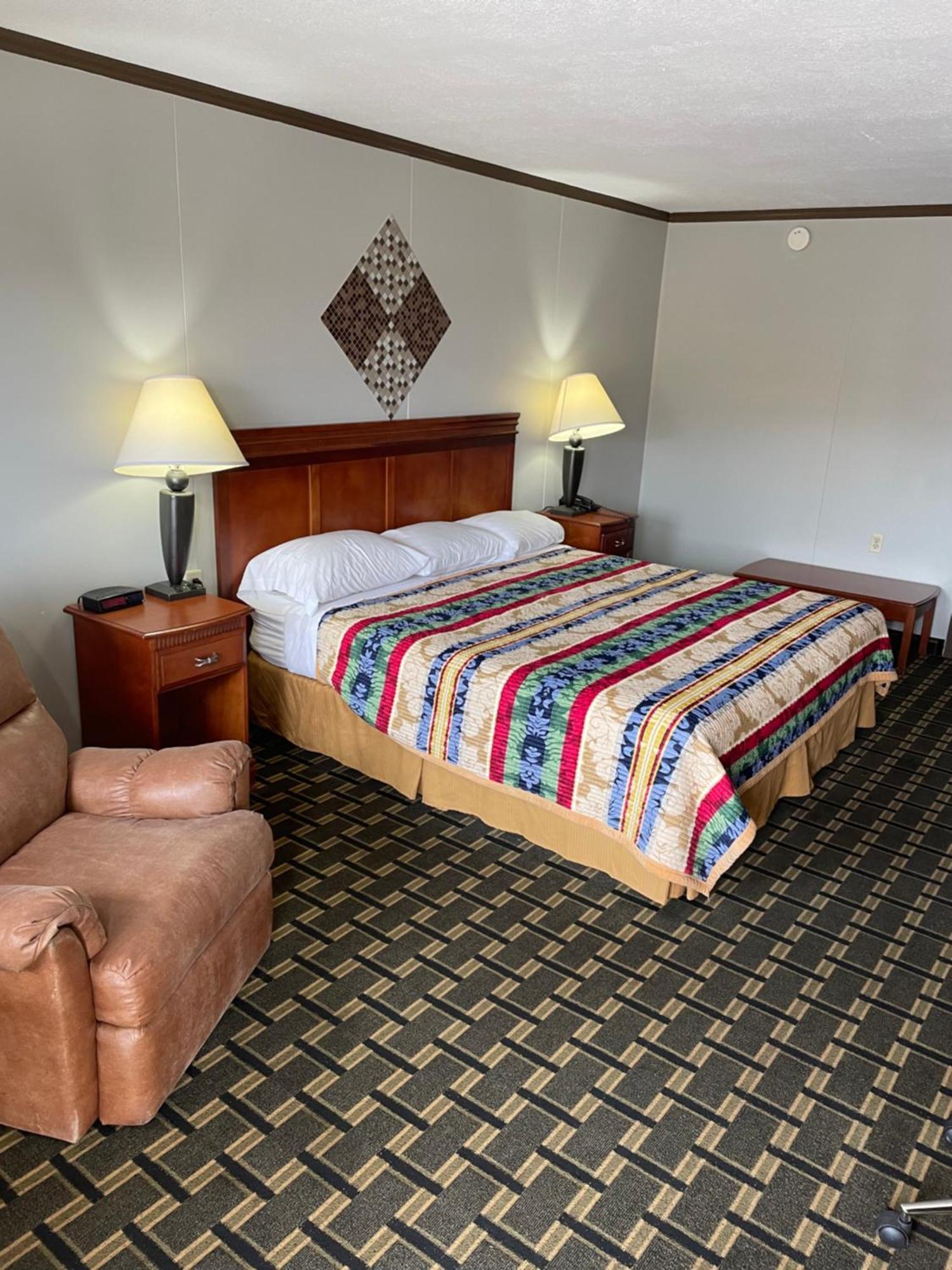 Bedford Inn Элк-Сити Экстерьер фото