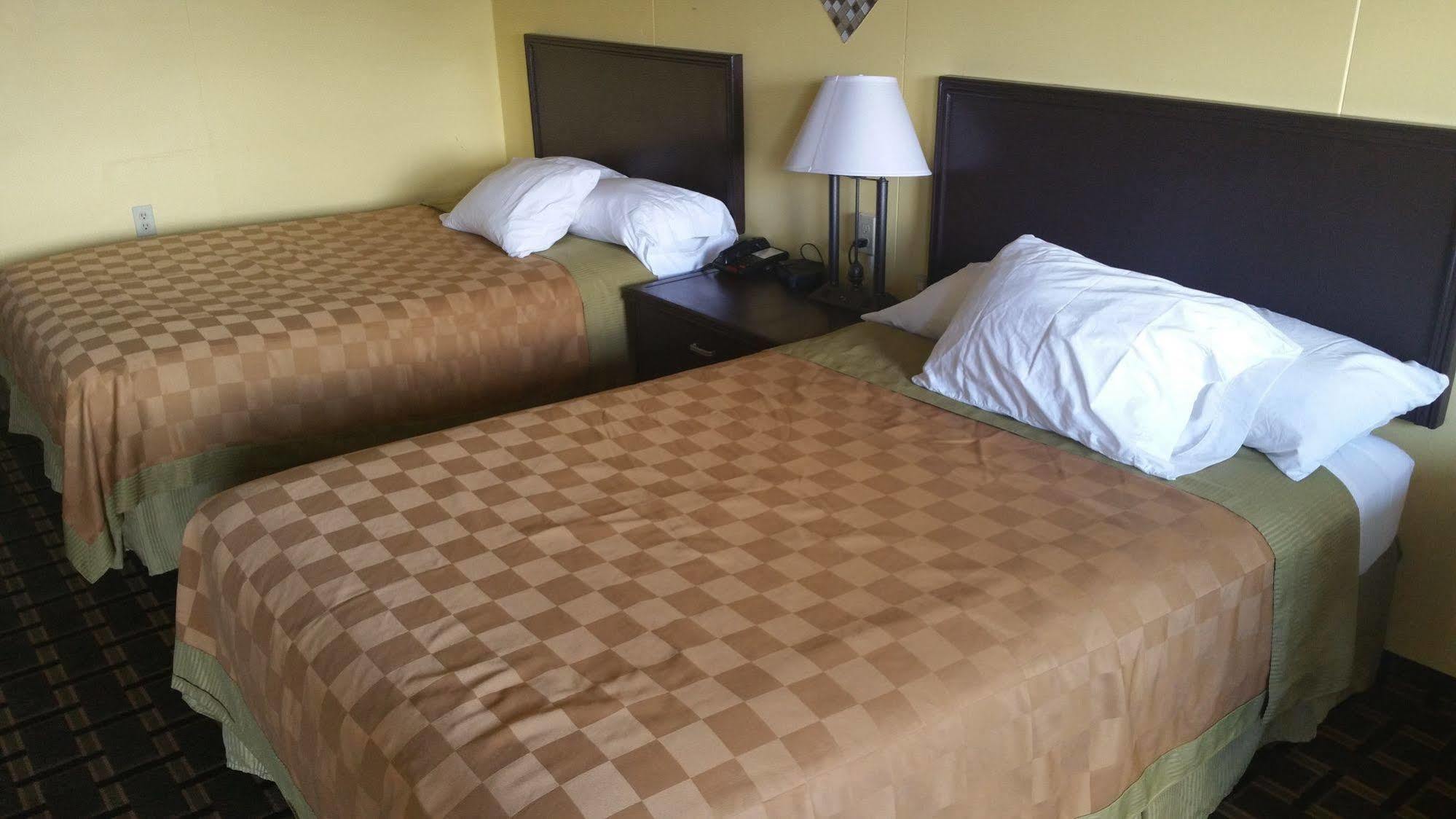Bedford Inn Элк-Сити Экстерьер фото